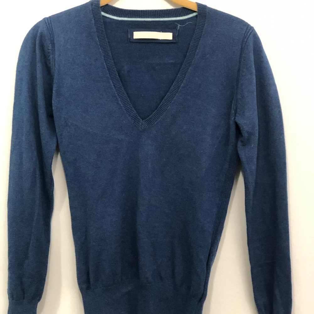Old navy blue sweater